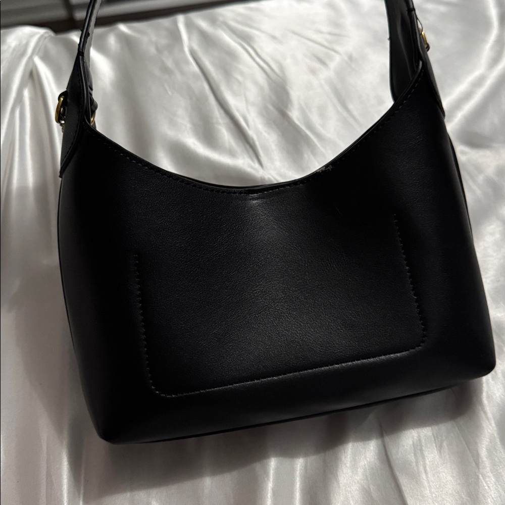 Coach Black Leather Shoulder Bag - Picture 2 of 3